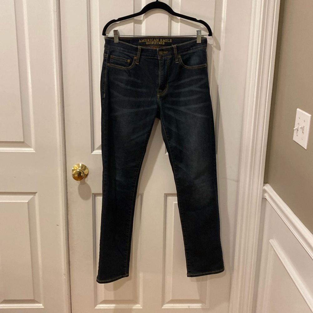 NWOT Mens American Eagle size 30X32 slim straight extreme stretch jeans.